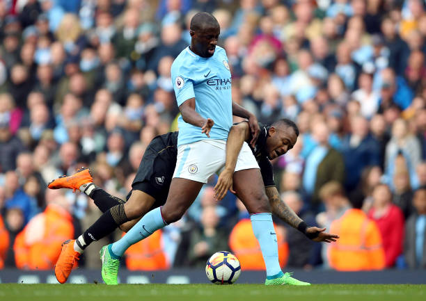 从他的角色 从他的角色