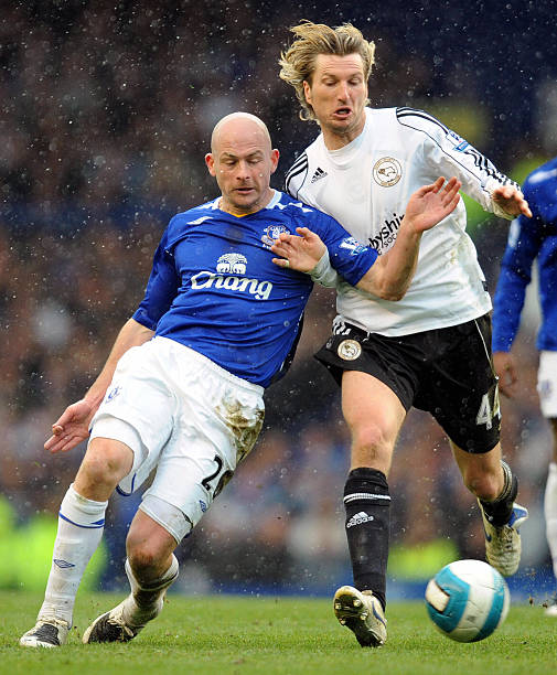 首发阵容巧 首发阵容巧