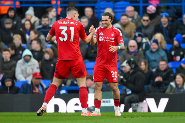 冲突和激烈 冲突和激烈